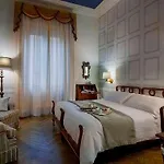 Palace Hotel